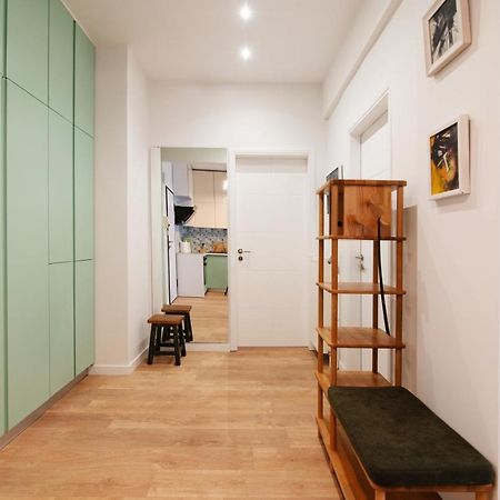 Luxury 1-Bedroom Apartment By The Sea In Atene Esterno foto