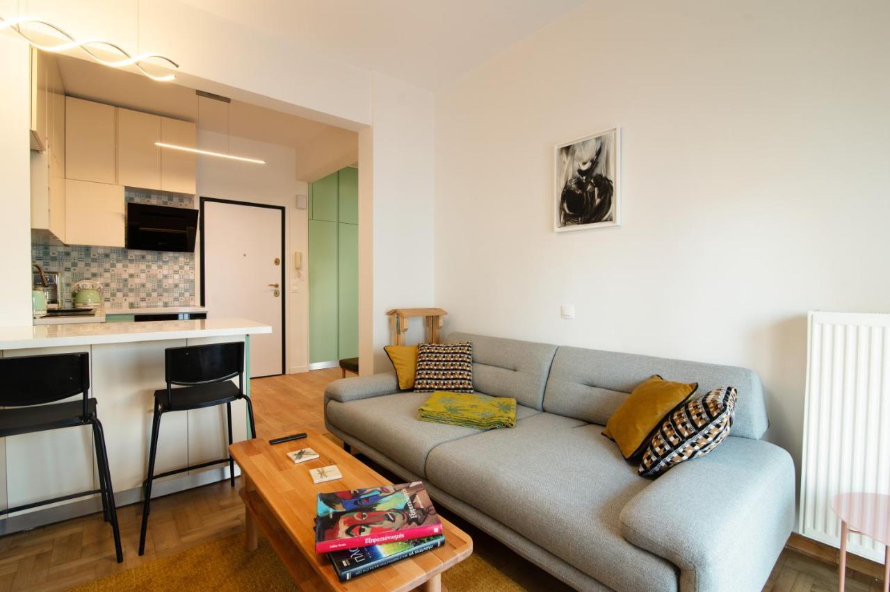 Luxury 1-Bedroom Apartment By The Sea In Atene Esterno foto