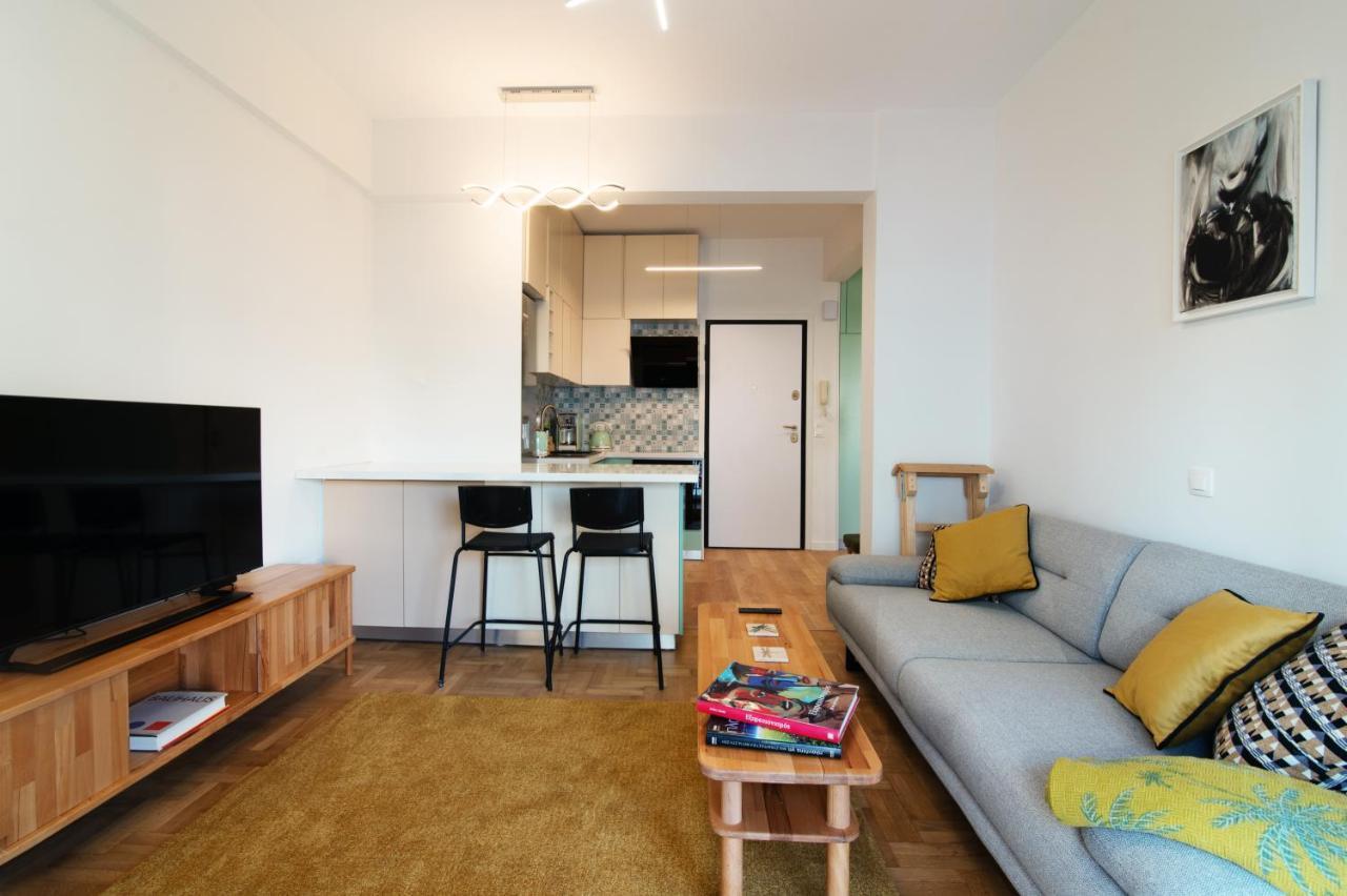 Luxury 1-Bedroom Apartment By The Sea In Atene Esterno foto